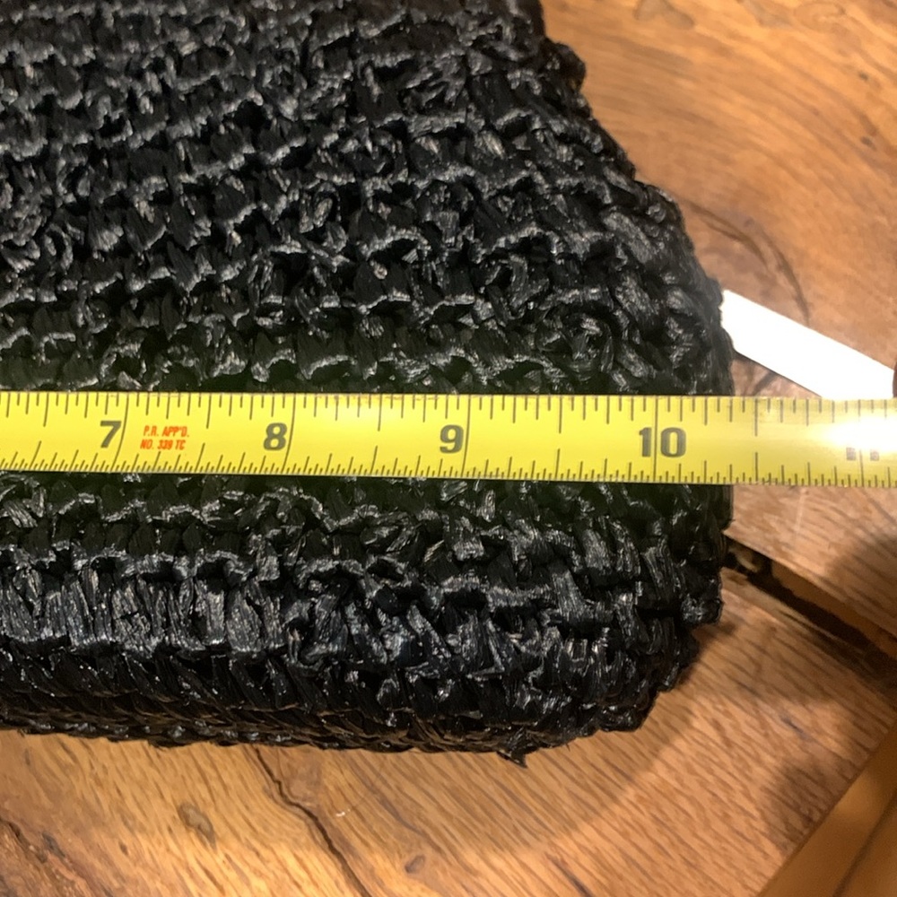 60’s BLACK STRAW RATTAN CROCHETED PURSE CLUTCH HANDBAG WITH GOLD CHAIN H… - Picture 8 of 13